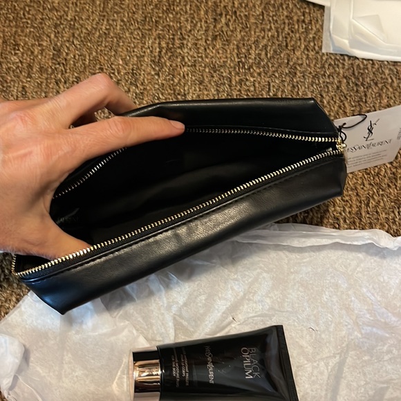 Ysl black opium - Picture 5 of 6